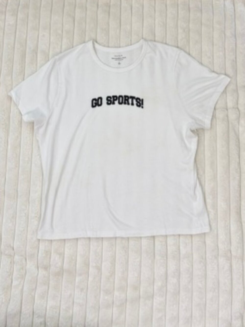 A&F Go Sports T-shirt Size Large